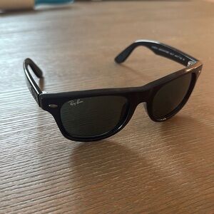 Ray-ban toddler Wayfarer Sunglasses